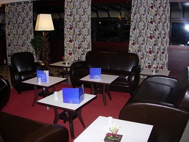 Kyriad Compiegne Restoran gambar